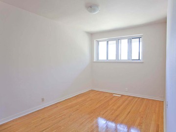 Apartments for Rent in Toronto -  Cassandra Townhomes - CanadaRentalGuide.com