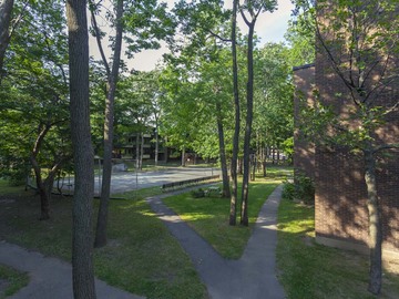 Apartments for Rent in Quebec City -  Jardin Des Seigneurs Apartments - CanadaRentalGuide.com