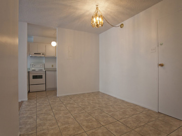 Apartments for Rent in Saint-Laurent -  Le Comesol Apartments - CanadaRentalGuide.com